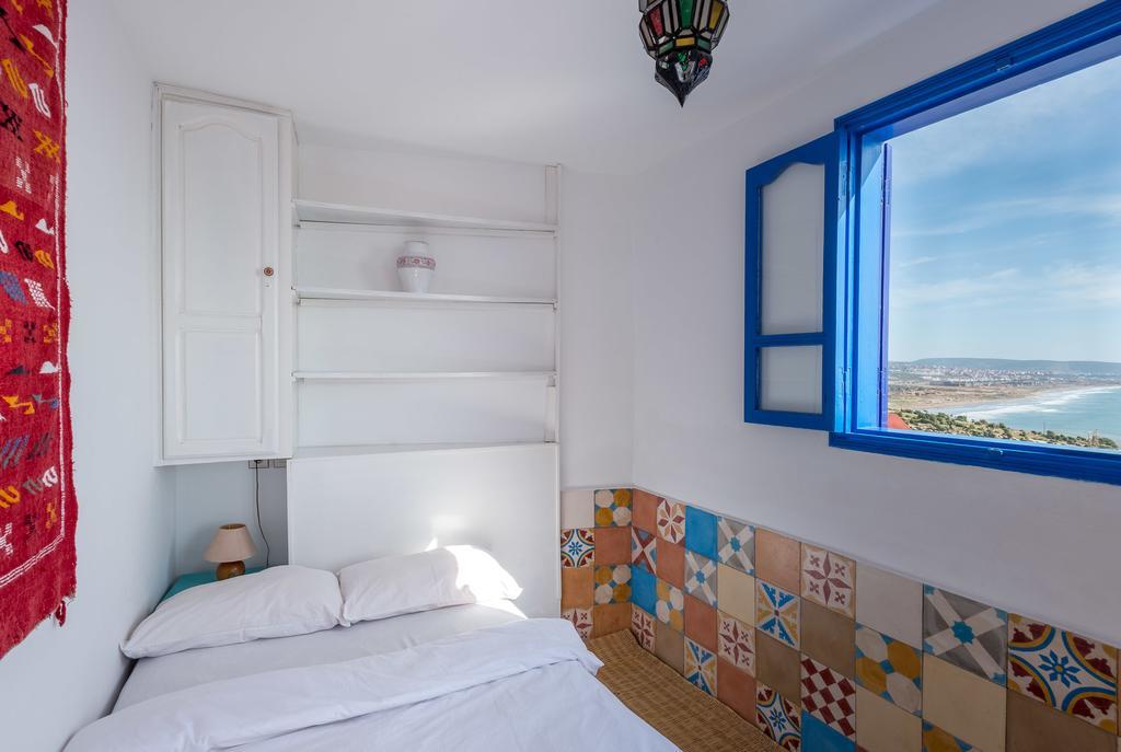 Sundesk Coworking And B&B Taghazout Dış mekan fotoğraf
